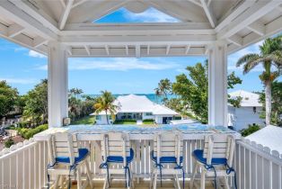 Single Family Residence, 47 8th Ave S, Naples FL 34102