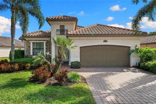 Single Family Residence, 12504 Fenhurst Central Naples, FL 34120 