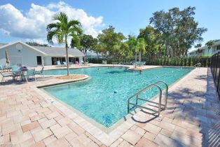 , 113 Wading Bird Cir # 102, Naples FL 34110