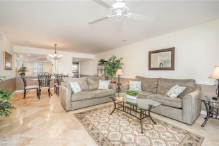 Low Rise (1-3), 1530 Imperial Golf Course Blvd # 322, Naples FL 34110