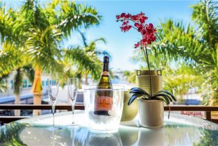 Mid Rise (4-7), 9115 Strada Pl 531434108