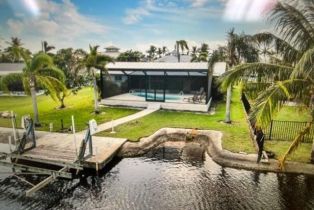 Single Family Residence, 6128 Cocos Dr, Fort Myers FL 33908