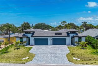 Duplex, 833/837 91st Ave N, Naples FL 34108