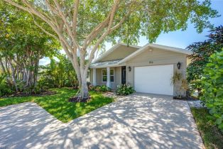 Single Family Residence, 816 102nd Vanderbilt Beach, FL 34108 