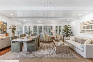 , 282 4th St S # 204, Naples FL 34102