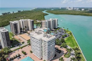 High Rise (8+), 21 Bluebill Ave # 303, Naples FL 34108