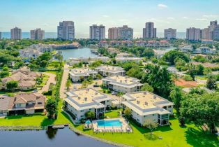 Low Rise (1-3), 4180 Crayton Rd # E7, Naples FL 34103