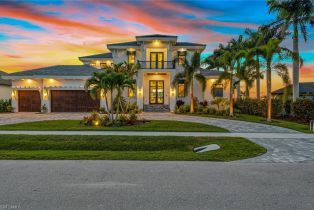 Single Family Residence, 920 Iris Marco Island, FL 34145 