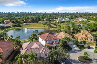 Single Family Residence, 2840 Coco Lakes Dr, Naples FL 34105