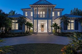 Single Family Residence, 225 4th Olde Naples, FL 34102 