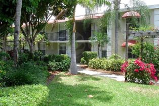 , 2555 Tamiami Trl N 256