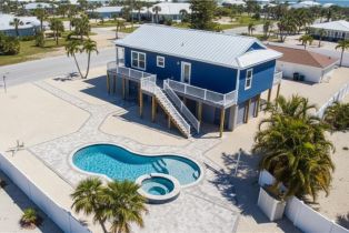 Single Family Residence, 1 Fairview Fairview Isles, FL 33931 