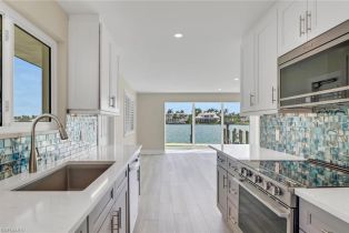 Low Rise (1-3), 2500 Gulf Shore Blvd N S1034103 