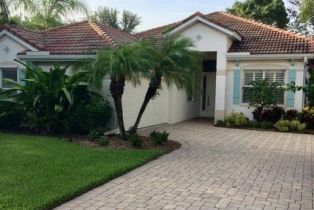 , 3200 Sundance Cir, Naples FL 34109