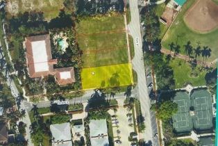 Land, 680 Park St, Naples FL 34102