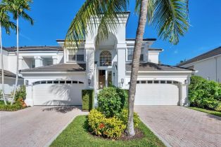 , 1717 Gulfstar Dr S # 204, Naples FL 34112