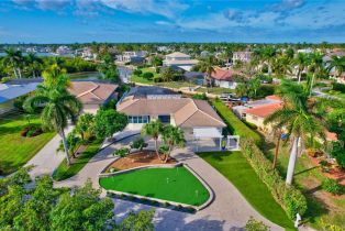 Single Family Residence, 2120 Sandpiper Royal Harbor, FL 34102 