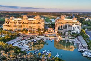 , 13675 Vanderbilt Dr # 605, Naples FL 34110