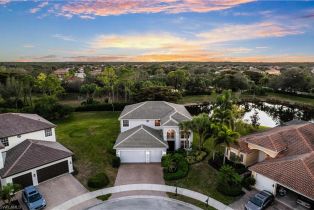 Single Family Residence, 2213 Campestre Saturnia Lakes, FL 34119 
