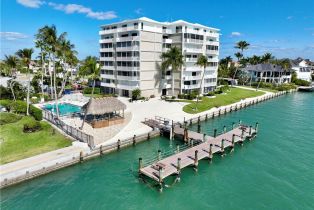 High Rise (8+), 60 Pelican St W 50534113