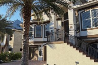 Single Family Residence, 225 Egret Ave, Naples FL 34108