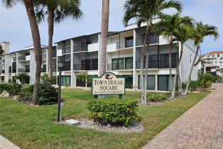 Townhouse, 1121 Collier Blvd F 10134145 
