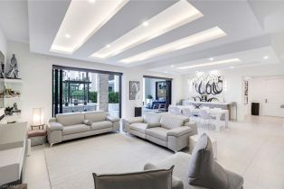 , 1135 3rd Ave S 210