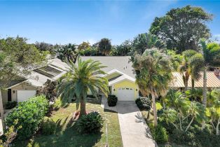 , Vanderbilt Beach, FL 