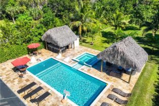 Single Family Residence, 1890 Oakes Blvd # A, Naples FL 34119