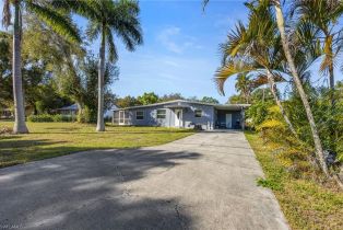 Single Family Residence, 164 Prospect Alabama Grove Terrace, FL 33905 