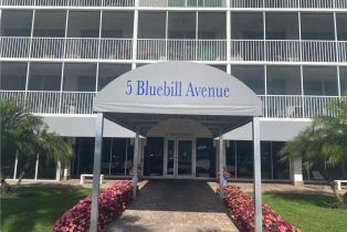 , 5 Bluebill Ave 101