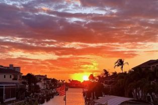 , Vanderbilt Beach, FL 