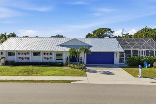 , Vanderbilt Beach, FL 