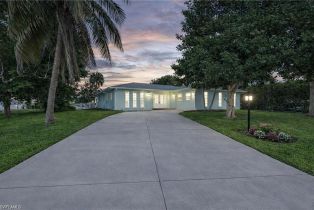 Single Family Residence, 3461 Lakeview Royal Harbor, FL 34112 