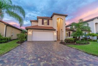 Single Family Residence, 1588 Vizcaya Ln, Naples FL 34113