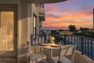 , 4451 Gulf Shore Blvd N 406