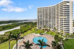 High Rise (8+), 380 Seaview Ct 20434145