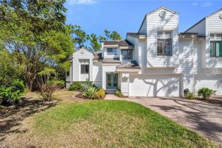Villa Attached, 27008 Oakwood Lake Oakwood Villas, FL 34134 
