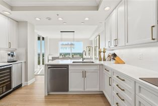 High Rise (8+), 445 Cove Tower Dr 100134110