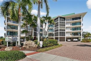 Mid Rise (4-7), 845 Collier Ct 30234145