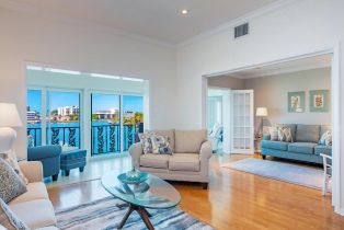 Low Rise (1-3), 383 Harbour Dr 30834103