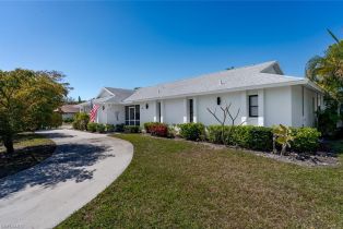 Single Family Residence, 661 Valley Barefoot Beach, FL 34134 