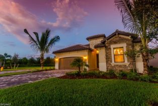Single Family Residence, 9234 Veneto Pl, Naples FL 34113