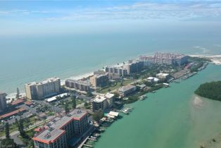 High Rise (8+), 25870 Hickory Blvd 405