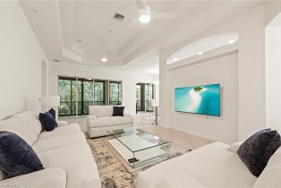 , 10040 Valiant Ct 202