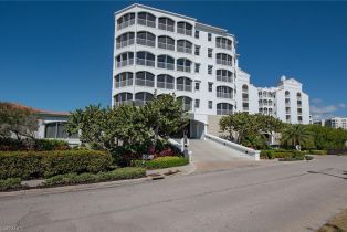 Mid Rise (4-7), 2000 Royal Marco Way 40734145 