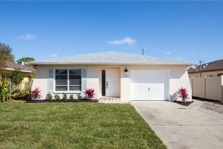 , Vanderbilt Beach, FL 