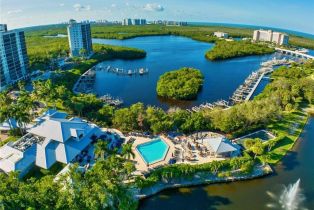 , 425 Cove Tower Dr 703