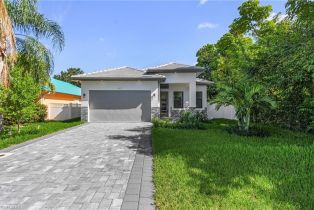 Single Family Residence, 536 97th Vanderbilt Beach, FL 34108 