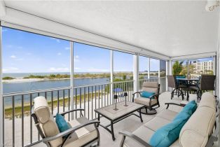 Mid Rise (4-7), 7000 Estero Blvd 10033931